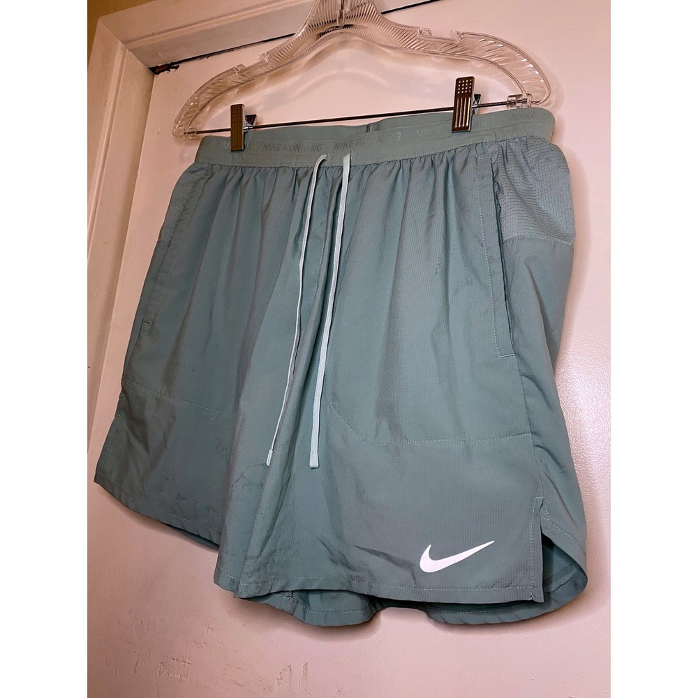 Nike Running Dri-FIT Shorts Womens Large SageTeal Zipper Pocket Mesh Lined